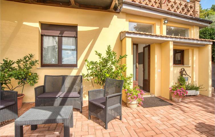 Casa vacanza per 6 persone, con Terrazza a Chianciano Terme