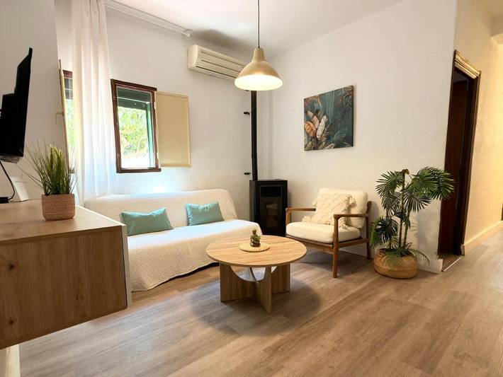 Casa rural para 4 personas, con Terraza y Jardín además de Piscina y Vistas en La Siberia - 2