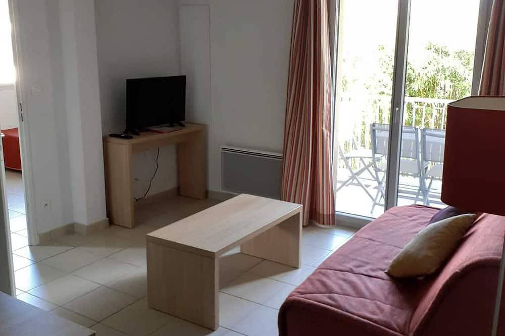 Entire apartment, T2 Dans Résidence Avec Piscine D87 in Salies-de-Béarn, Béarn
