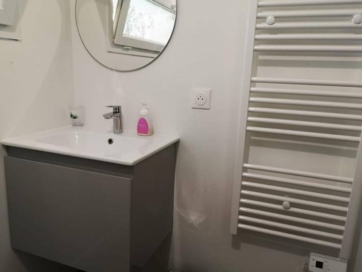 Gîte pour 4 personnes, avec piscine et jardin à Saint-Mitre-les-Remparts - 4