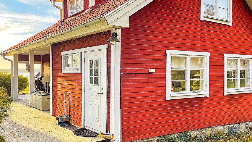 Ferienhaus für 5 Personen, mit Terrasse und Ausblick sowie Sauna, mit Haustier in Väddö