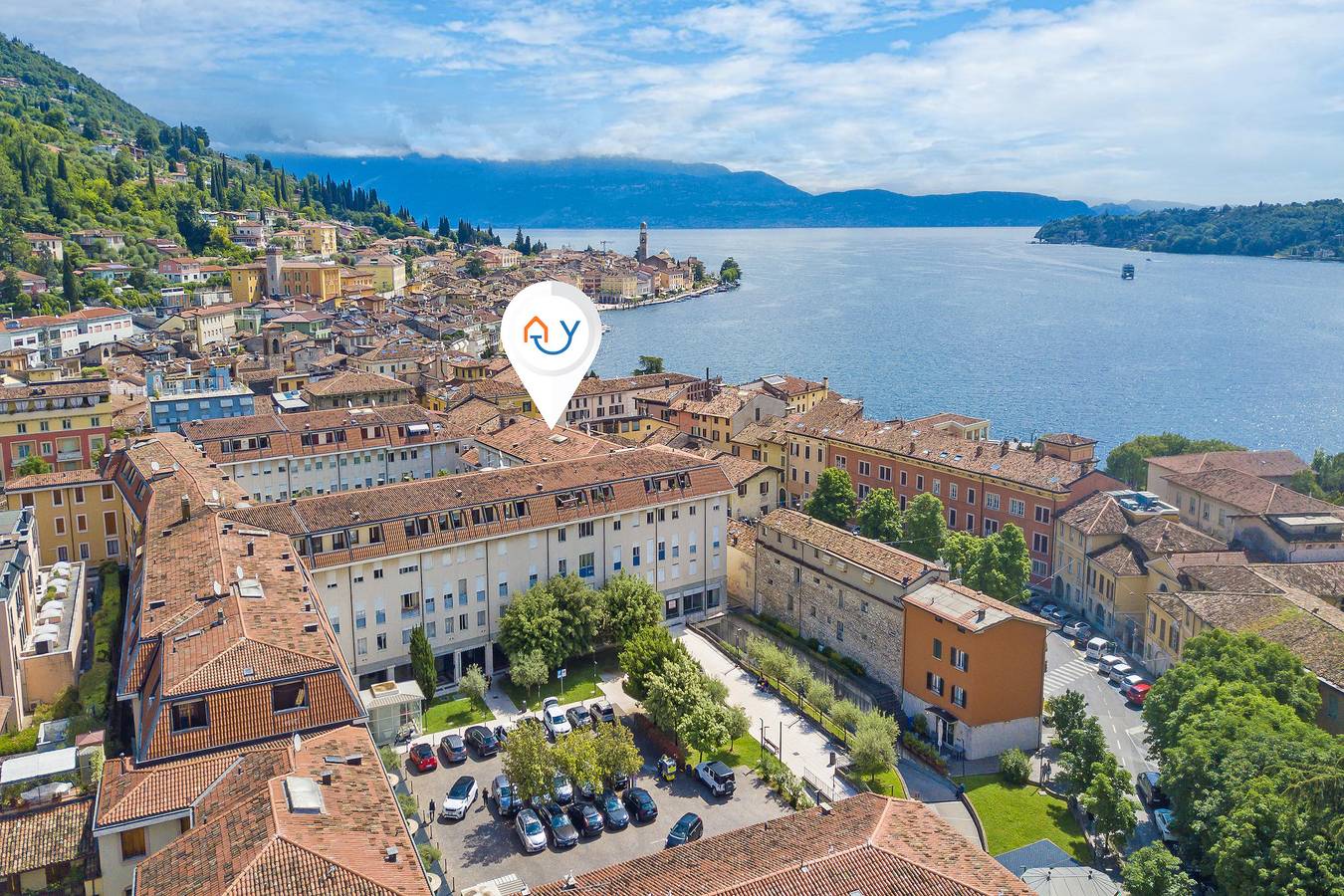 Appartement entier, Viktor House Salò - 100m near lake in Salò, Montagnes autour du lac de Garde