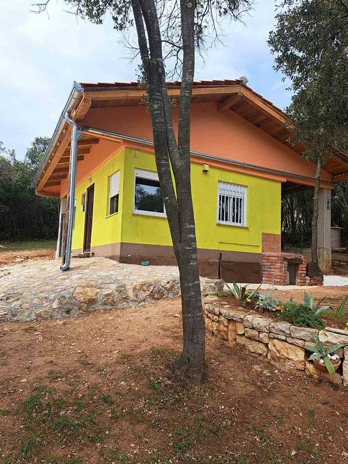 Apartamento entero, Apartamento de vacaciones para 4 personas con balcón/terraza in Marčana, Costa sur de Istria
