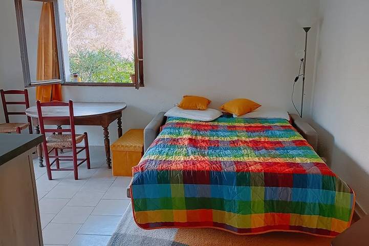 Gîte pour 2 personnes, avec terrasse, animaux acceptés à Serra-di-Ferro - 2