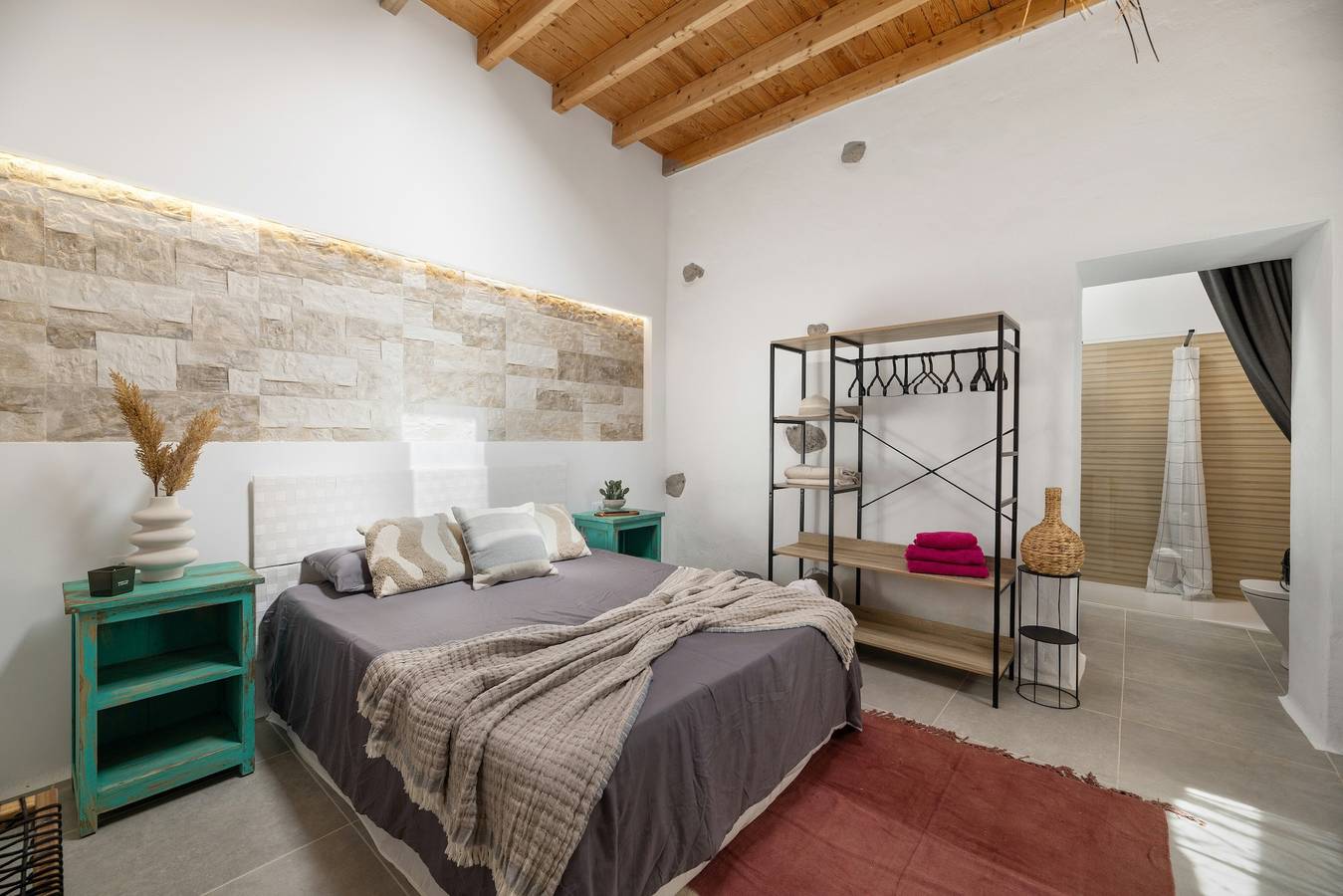 Vacaciones 'Ye' con piscina compartida, terraza compartida y Wi-Fi in Tabayesco, Haría