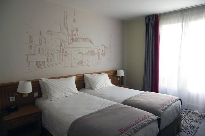 Hôtel pour 5 personnes, avec jardin et vue à Dourdan - 4