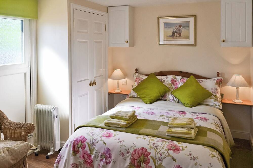 Daisy's Cottage Annexe in Niton and Whitwell, Isle of Wight