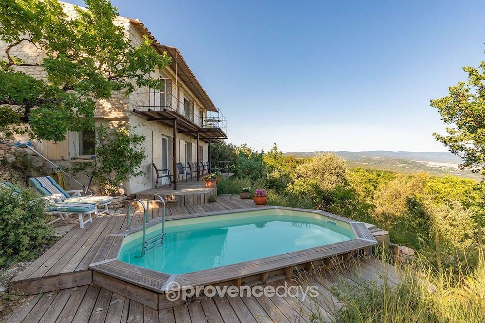 Villa Murs - 3 bed Stone villa, views of Luberon valley, pool, walk to village. in Murs, Regionaler Naturpark Luberon