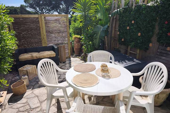 Ferienwohnung für 6 Personen, mit Pool und Garten, mit Haustier in Cogolin