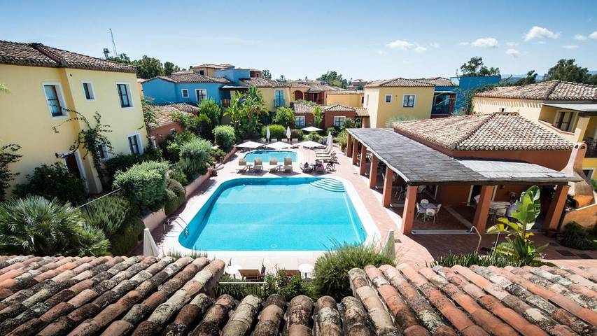 Apartmenthotel für 4 Personen, mit Balkon und Terrasse sowie Garten und Kinderpool