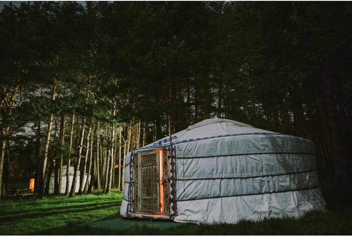 Gîte pour 4 personnes, avec Terrasse ainsi que Jardin et Vue à La Bastide