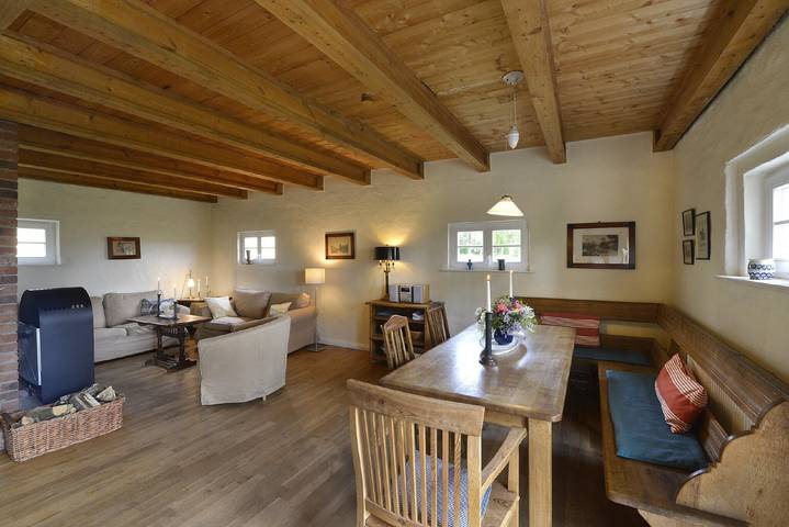 Ferienhaus für 6 Personen, mit Garten und Sauna sowie Seeblick in Neuenkirchen (Rügen) - 4