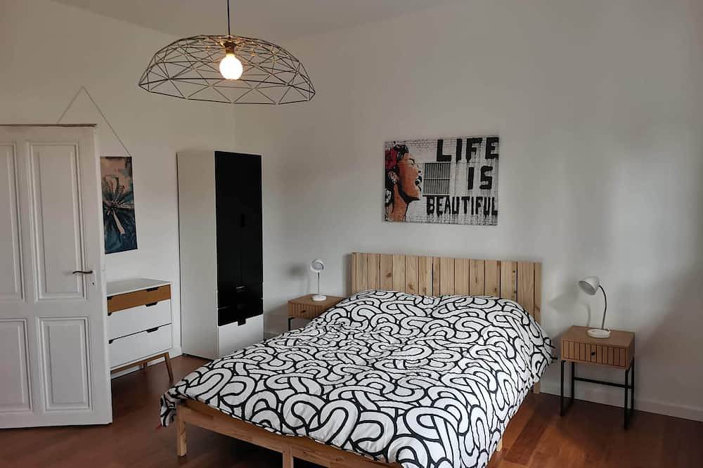 Entire apartment, Arty apartment Thionville. Two comfortable, quiet rooms in Thionville, Moselle