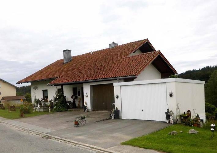 Ferienwohnung für 4 Personen, mit Terrasse und Garten sowie Ausblick