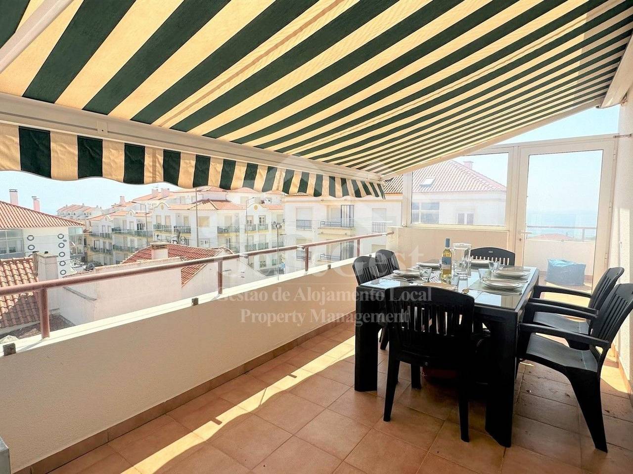 Apartamento inteiro, Weißer Sand Balkone in Praia da Areia Branca, Lourinhã