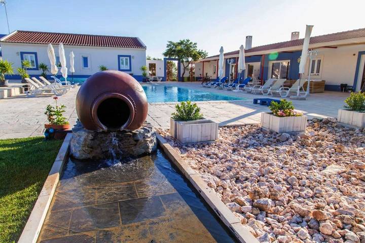Casa de férias para 3 pessoas, com Terraço e Jardim e ainda Piscina and Vista para o lago em Castro Verde