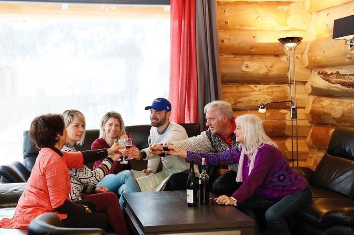 Gîte pour 12 personnes, avec jardin et jacuzzi à Rencurel - 3