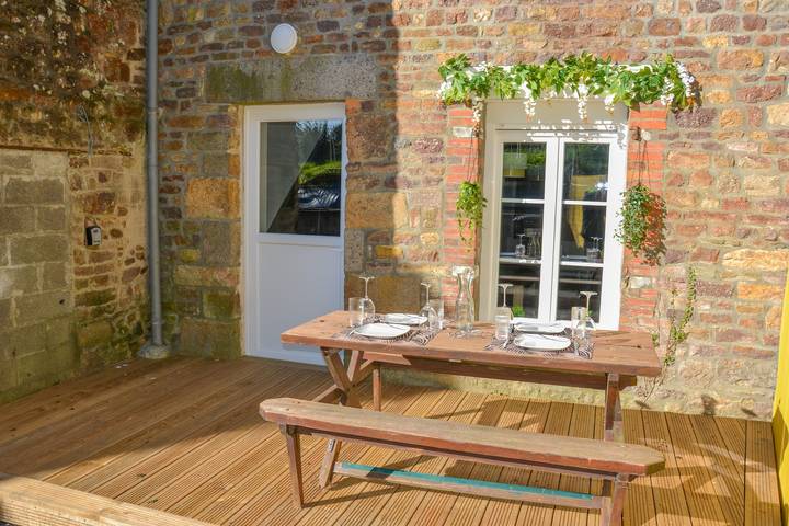 Holiday home for 6 people, with garden and terrace, with pets - 1