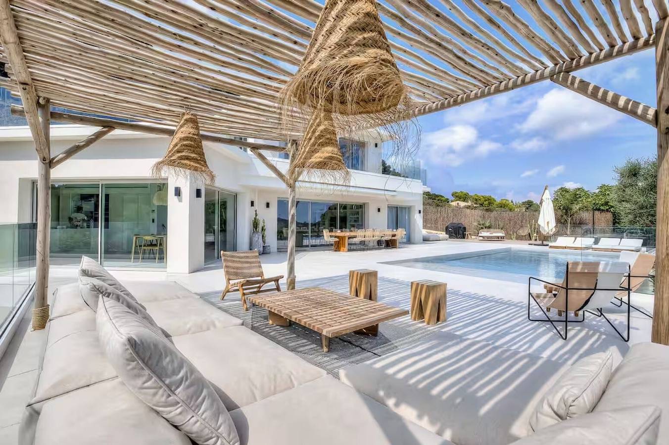 Villa « Éden Privé, Piscine, 12 min Cannes » avec vue montagne, Wi-Fi et climatisation in Vallauris, Côte méditerranéenne (France)