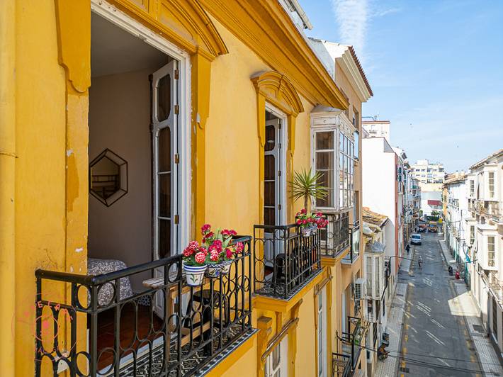 Apartment for 5 people, with balcony in Malaga