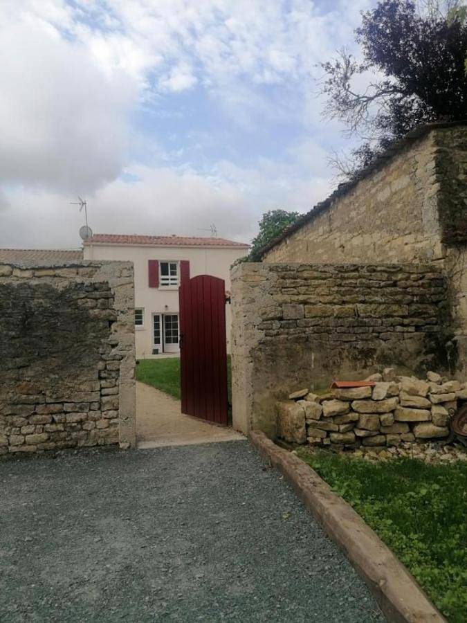 Location de vacances pour 8 personnes, avec jardin à Saint-Médard-d'Aunis - 3