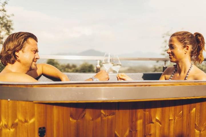 Chalet für 6 Personen, mit Whirlpool und Sauna sowie Garten im Salzkammergut - 2