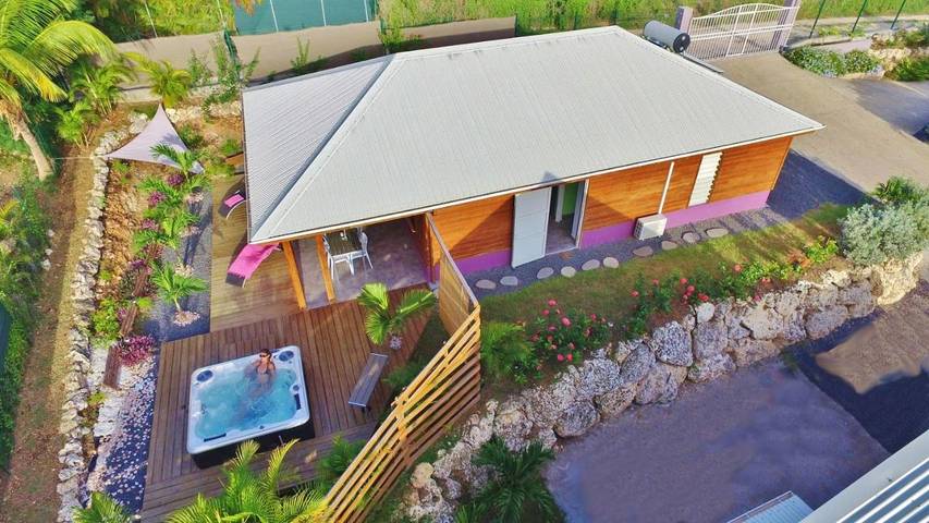 Villa pour 4 personnes, avec terrasse et piscine ainsi que jacuzzi et jardin aux Antilles - 4