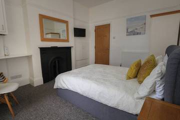Cottage for 4 People in Bournemouth, South West England, Photo 1