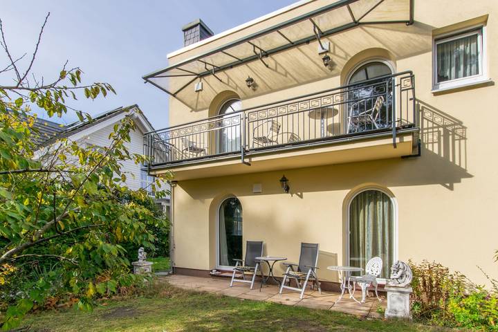 Hel lägenhet, Apartment “Samoa” with Balcony, Wi-Fi, and Air Conditioning in Dahlwitz-Hoppegarten, Hoppegarten