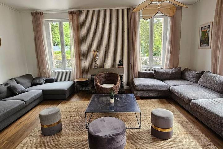 Location de vacances pour 15 personnes, avec jardin et vue à Pont-d'Ouilly - 2