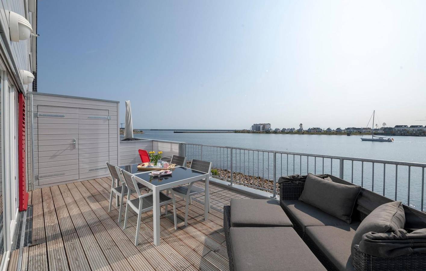 Ganze Ferienwohnung, Apartment mit Meerblick und Terrasse - 300m zum Strand! in Olpenitz, Kappeln
