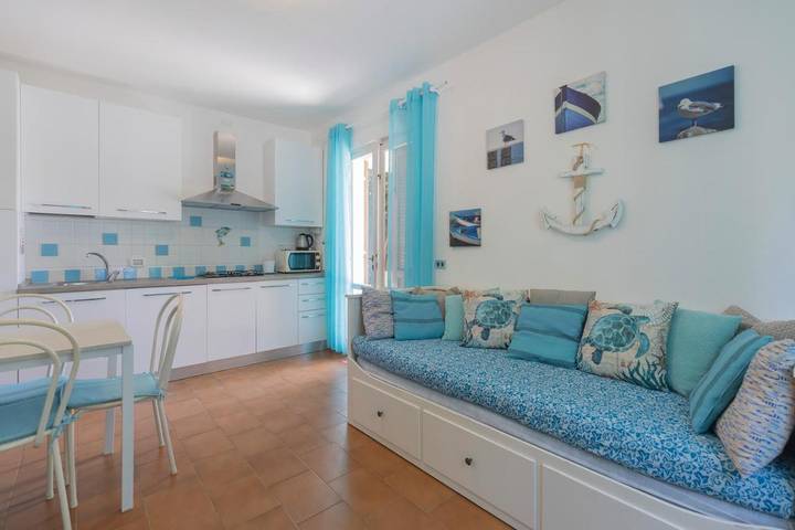 Appartamento per 4 persone, con terrazza e giardino nonché panorama a Fetovaia