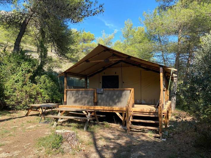 Location de vacances pour 5 personnes, avec terrasse et piscine, animaux acceptés à Orgone - 3