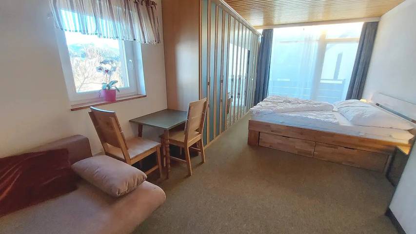 Bungalow für 8 Personen, mit Sauna und Balkon sowie Pool in der Steiermark - 3