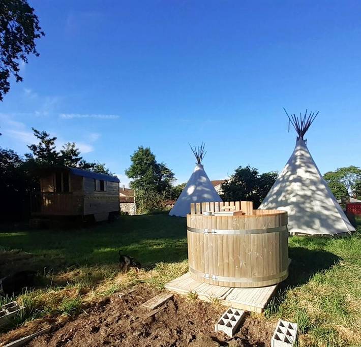 Tente pour 4 personnes, avec jardin ainsi que vue et sauna dans Haute-Vienne - 3