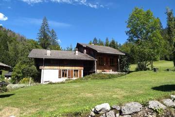 Chalet pour 4 personnes, avec balcon et jardin à Sixt-Fer-à-Cheval