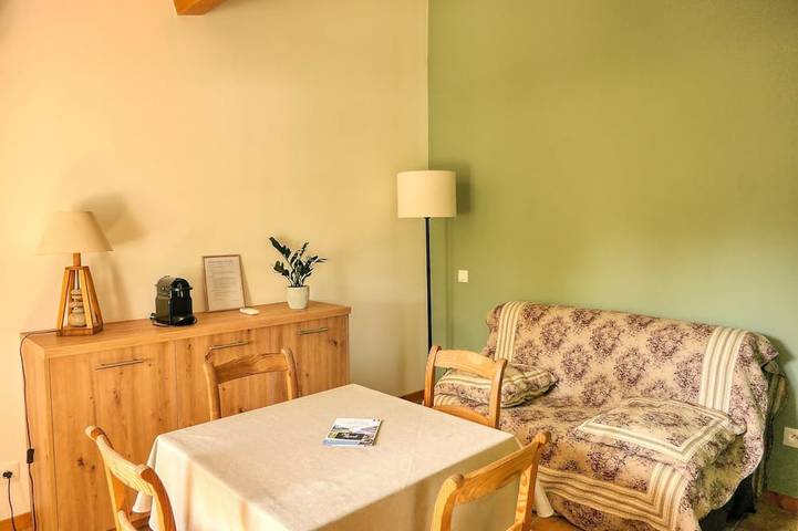 Ganze Wohnung, Gîte Les Romarins, near Vaison la Romaine in Crestet, Parc naturel régional du Mont-Ventoux