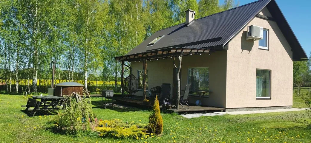 Vacation house for 8 people, with yard and sauna as well as hot tub - 1