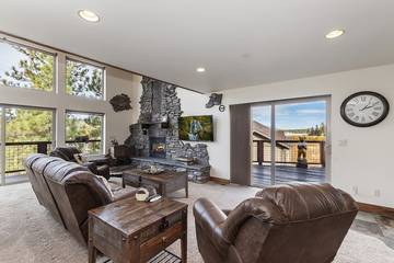 Log Cabin for 16 People in Snow Summit, Big Bear Lake, Photo 4