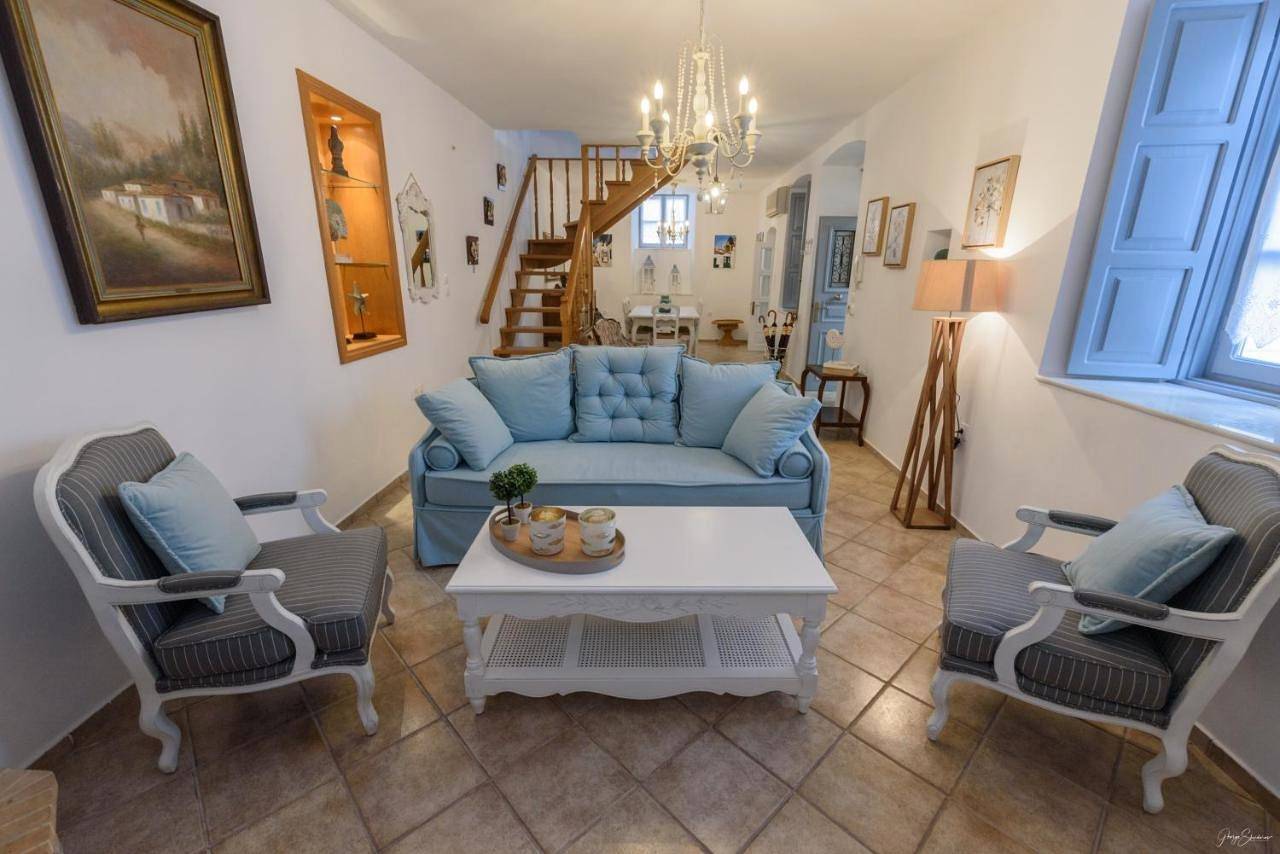 Entire apartment, Maisonette in Hydra