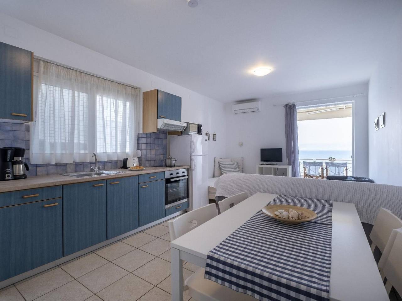 Ganze Wohnung, Zesa mit Balkon und Meerblick in Xiropigado, Kynouria