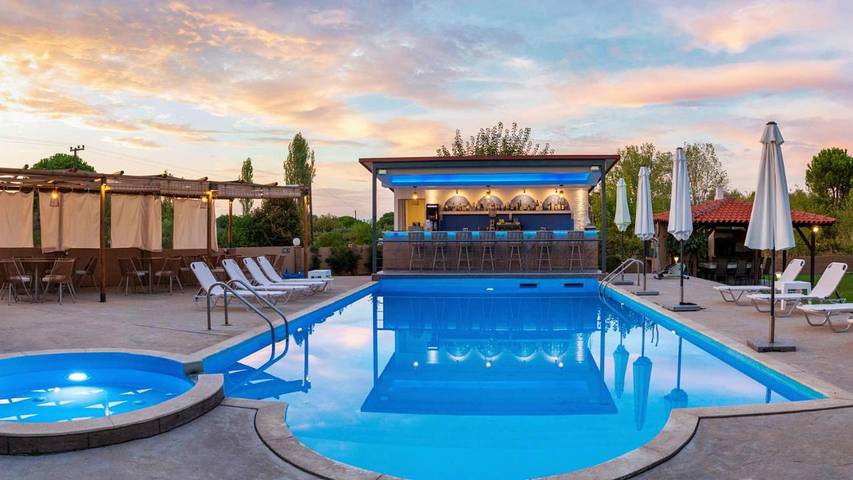 Ferienwohnung für 3 Personen, mit Ausblick und Garten sowie Pool und Terrasse, mit Haustier - 1