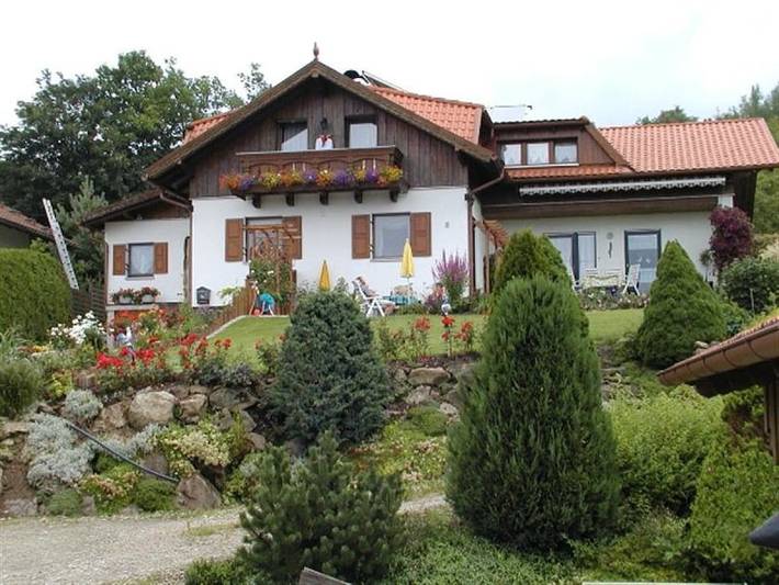 Ferienhaus für 4 Personen, mit Garten und Ausblick sowie Terrasse