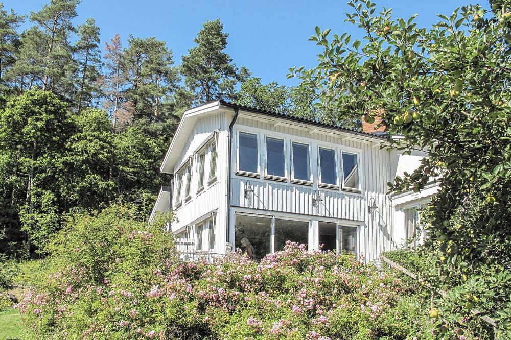 Stegeborg Sjöstugan in Vikbolandet