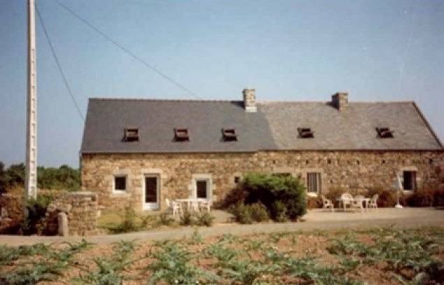 Gîte pour 6 personnes, avec jardin à Kerbors - 2