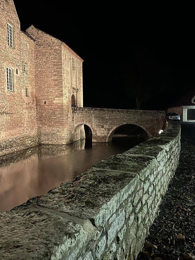 Location de vacances pour 4 personnes, avec piscine et terrasse à Vicq - 2
