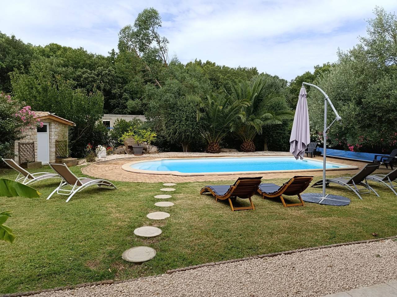 Ferienvilla "nonalela" mit privatem Pool in Saint-Victor-des-Oules, Nimes und Umgebung