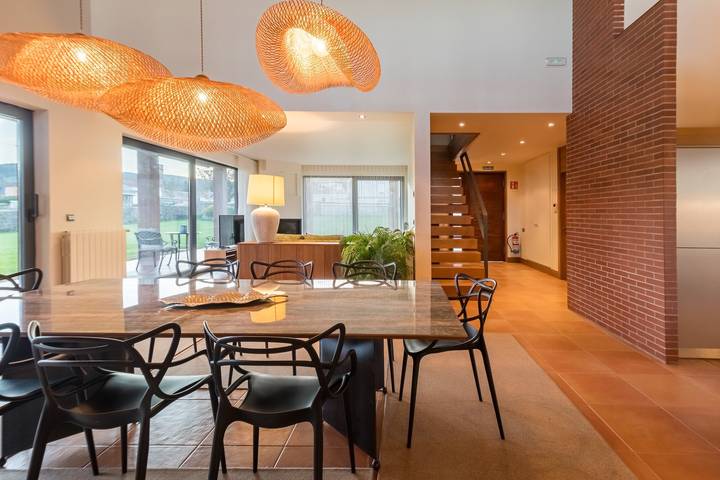 Casa rural para 10 personas, con jardín en Comarca de Santander - 4