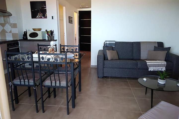 Appartement entier, Appartement Terrasse Vue Mer Algajola Corse Balagne Ile Rousse Calvi in Algajola, Région de Calvi