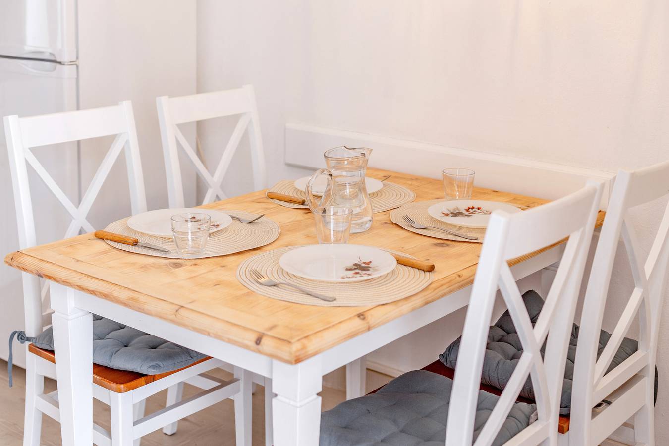 Entire apartment, Apartment 'Marlena' with Shared Pool, Wi-Fi, Air Conditioning, Ground Floor Terrace in Cala en Bosc, Ciutadella